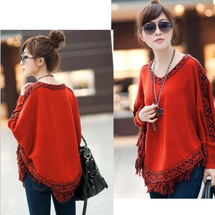 Fringed bat sleeve sweater